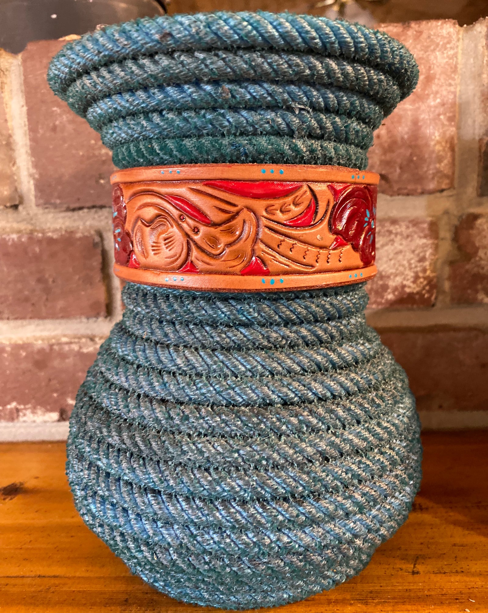 Red Turquoise Vase