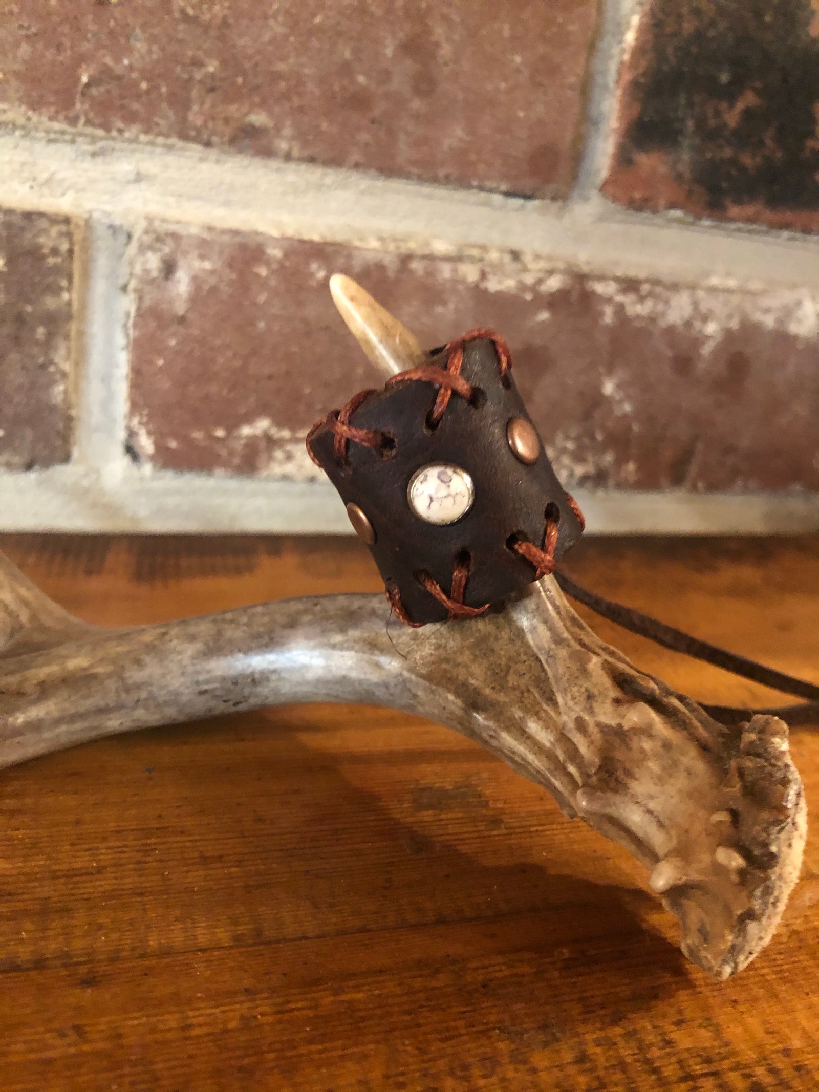 Mini Mahogany Lynnaea