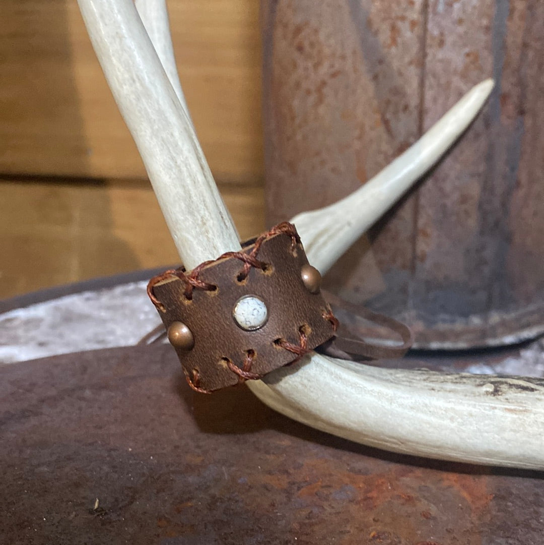 Large Mahogany Lynnaea